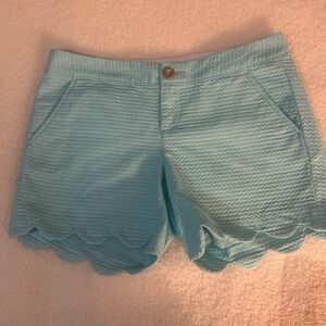 Lilly Pulitzer Textured Buttercup  Light Blue Scallop Hem Shorts size 0